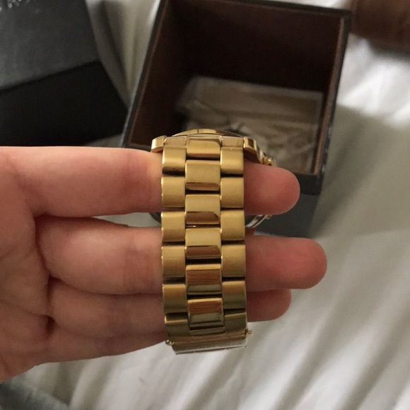 Michael Kors Gold Watch - Picture 7 of 8
